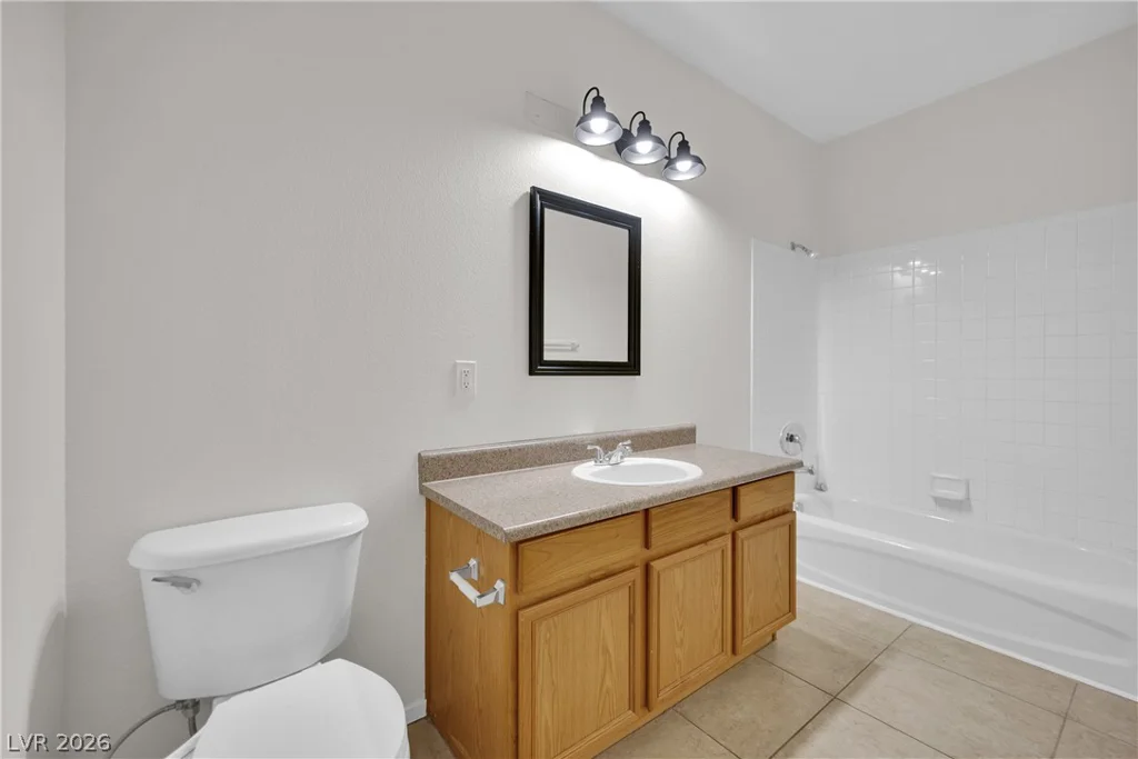 2111 Hussium Hills, Las Vegas, NV 89108