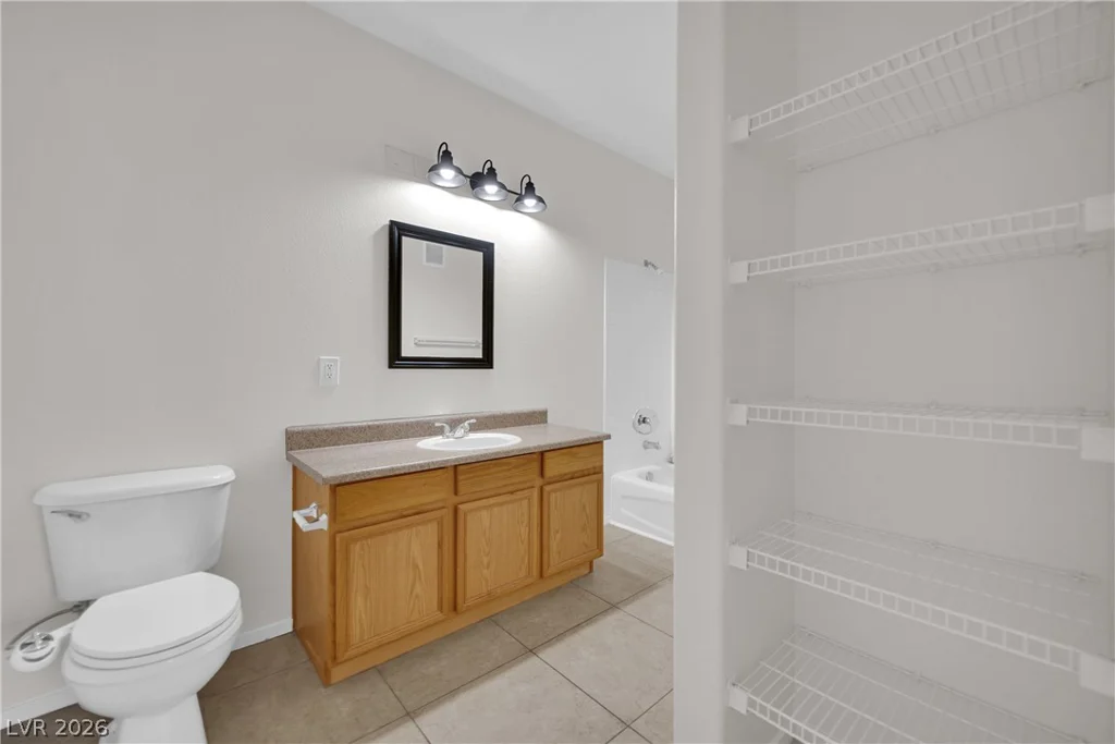 2111 Hussium Hills, Las Vegas, NV 89108