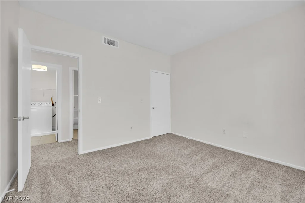 2111 Hussium Hills, Las Vegas, NV 89108