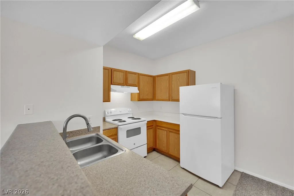 2111 Hussium Hills, Las Vegas, NV 89108