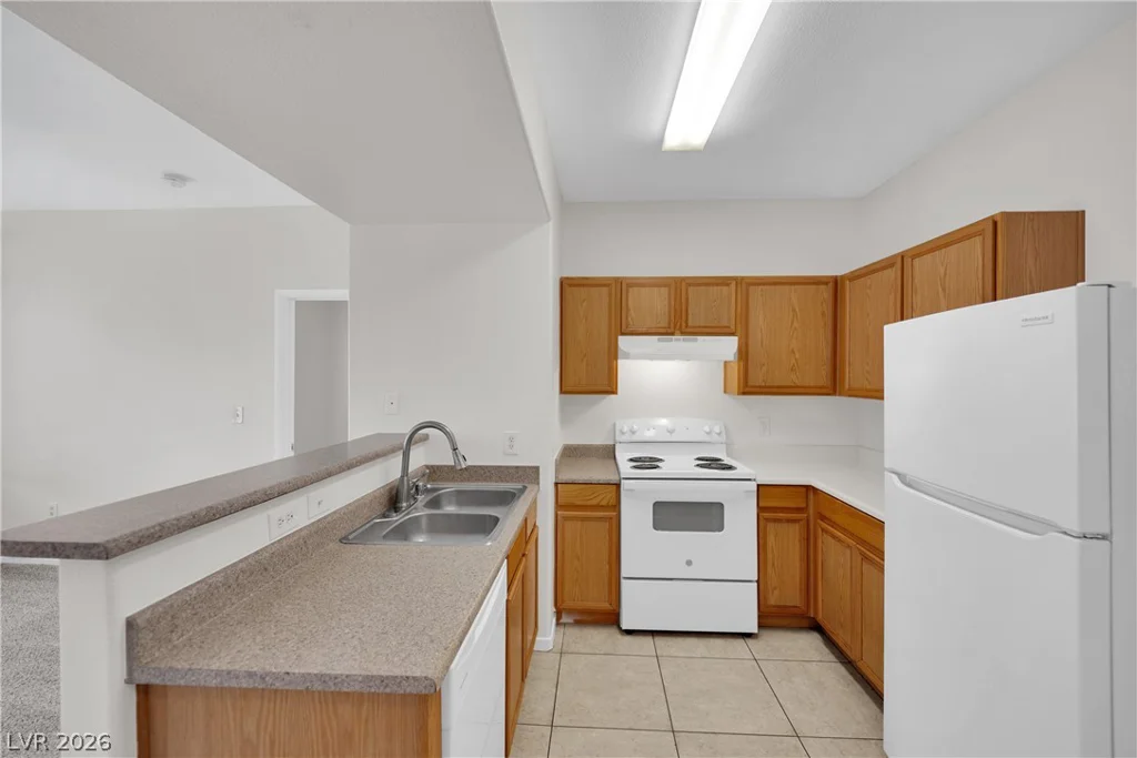 2111 Hussium Hills, Las Vegas, NV 89108