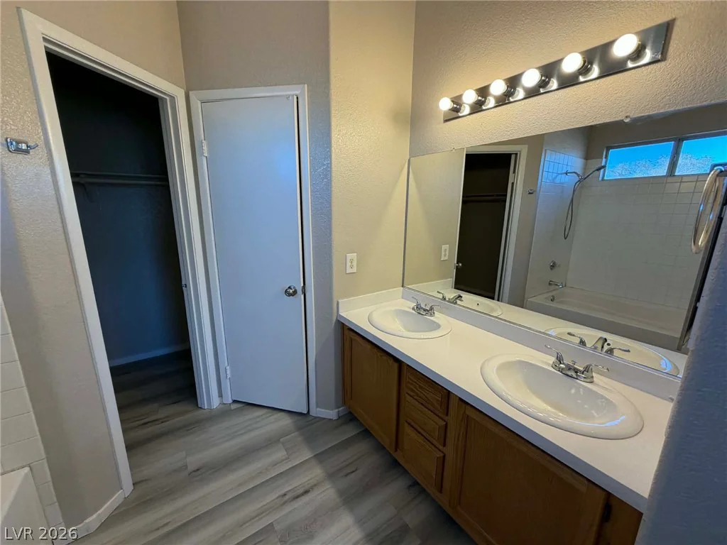 2769 Desert Stream, Las Vegas, NV 89156