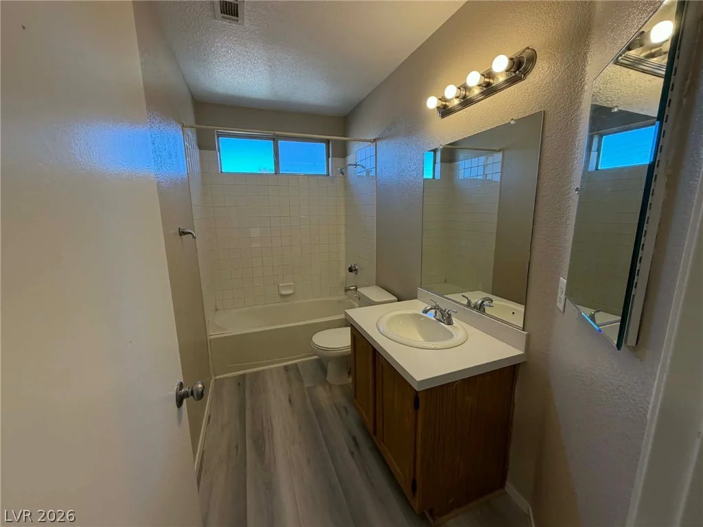 2769 Desert Stream, Las Vegas, NV 89156