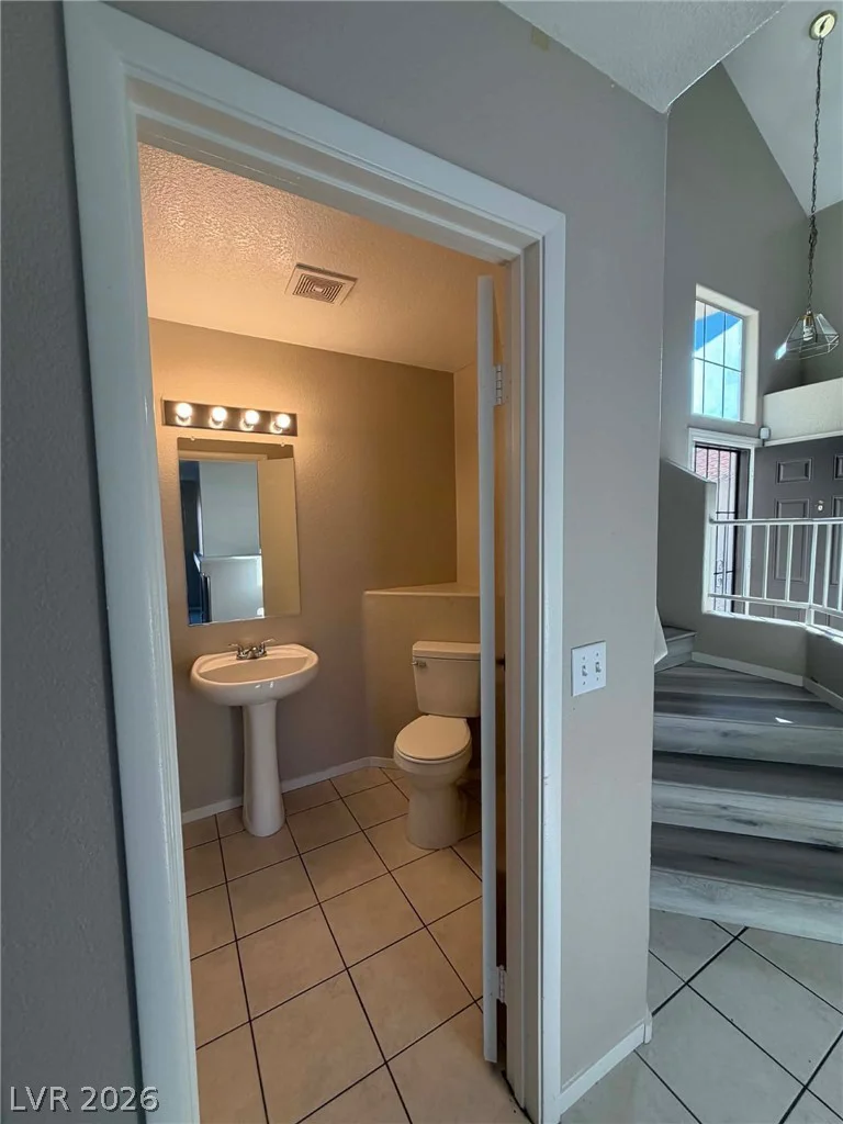 2769 Desert Stream, Las Vegas, NV 89156