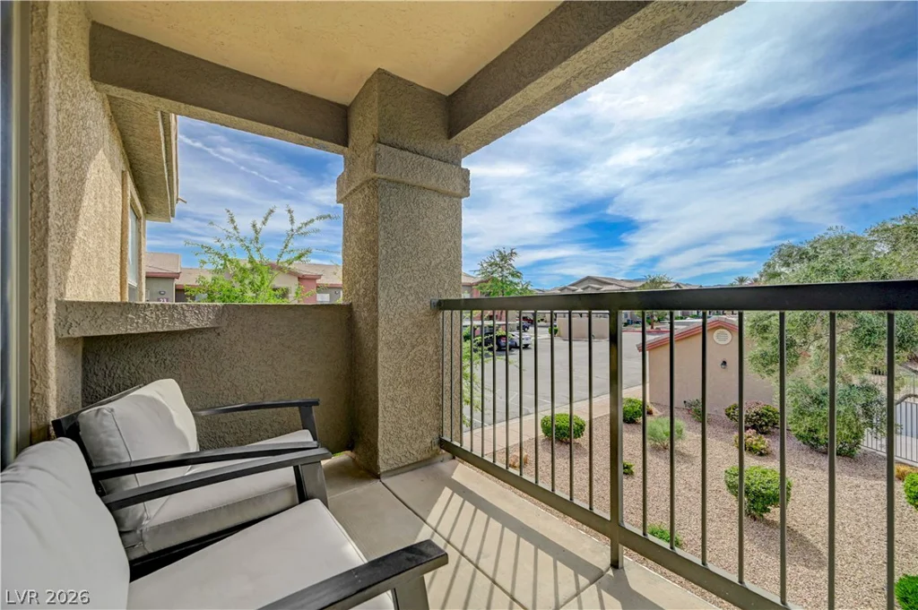 8000 Badura, Las Vegas, NV 89113