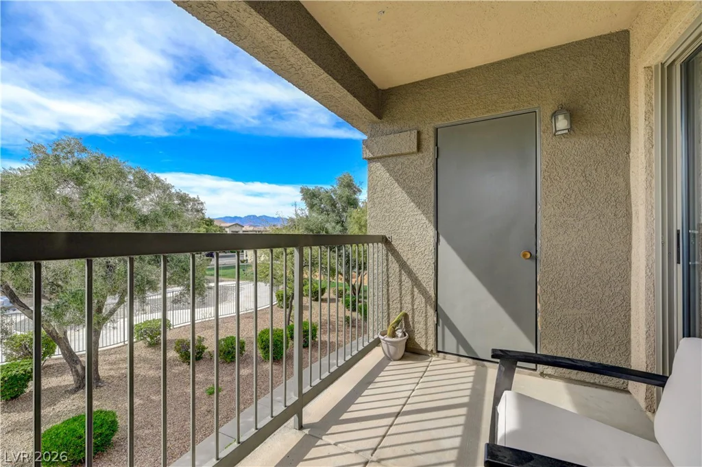 8000 Badura, Las Vegas, NV 89113