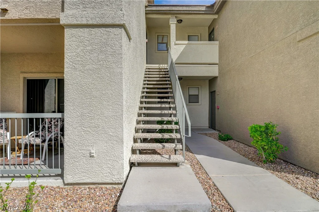 8000 Badura, Las Vegas, NV 89113