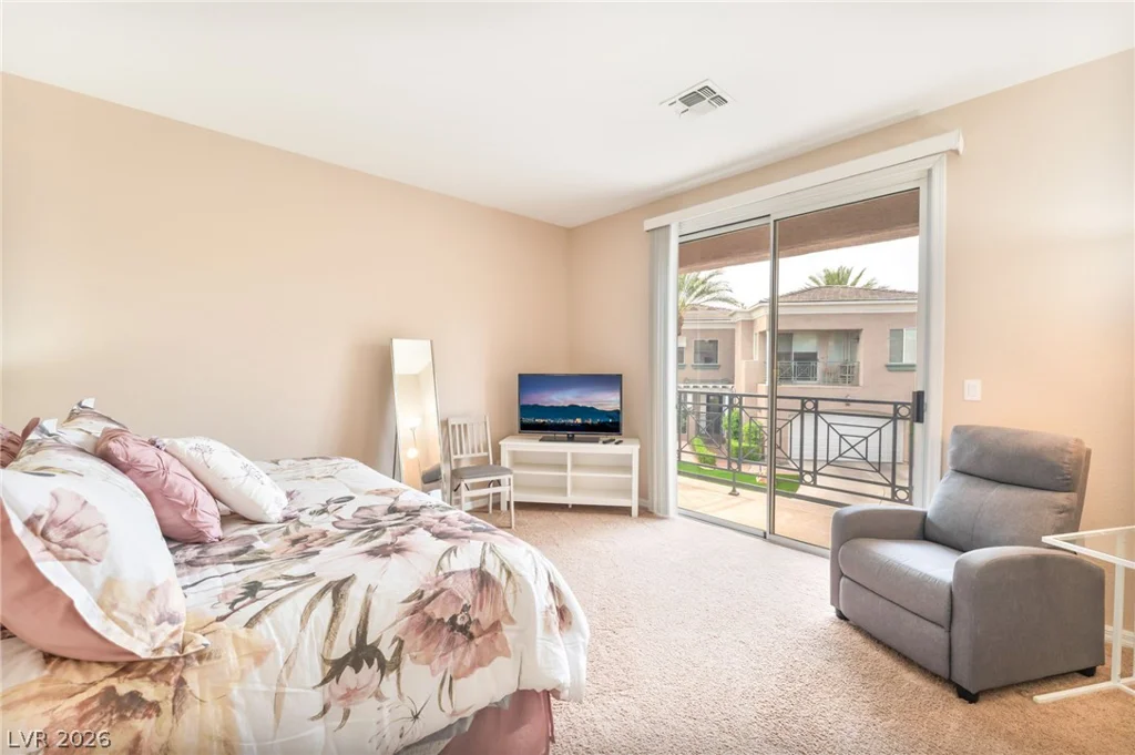 9400 Laguna Niguel, Las Vegas, NV 89134