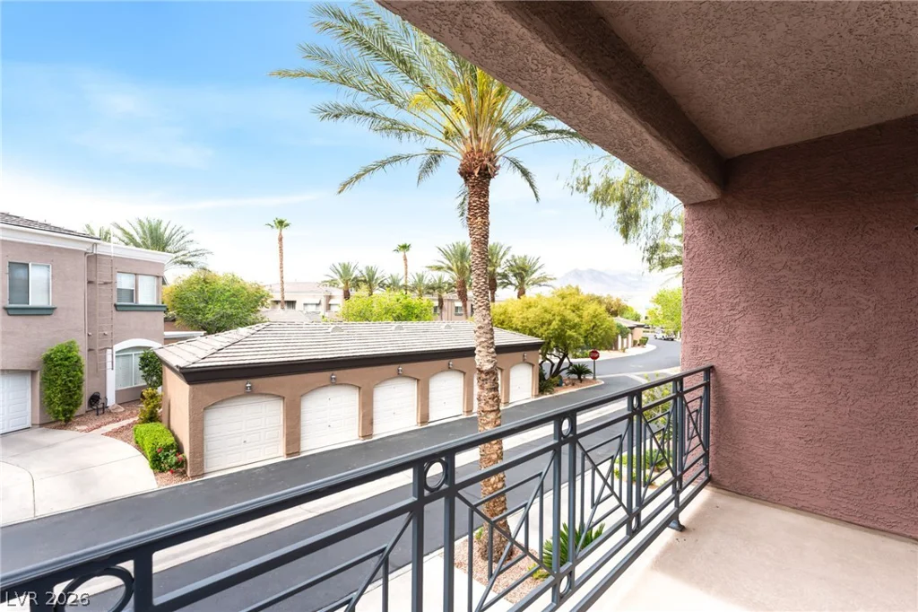 9400 Laguna Niguel, Las Vegas, NV 89134