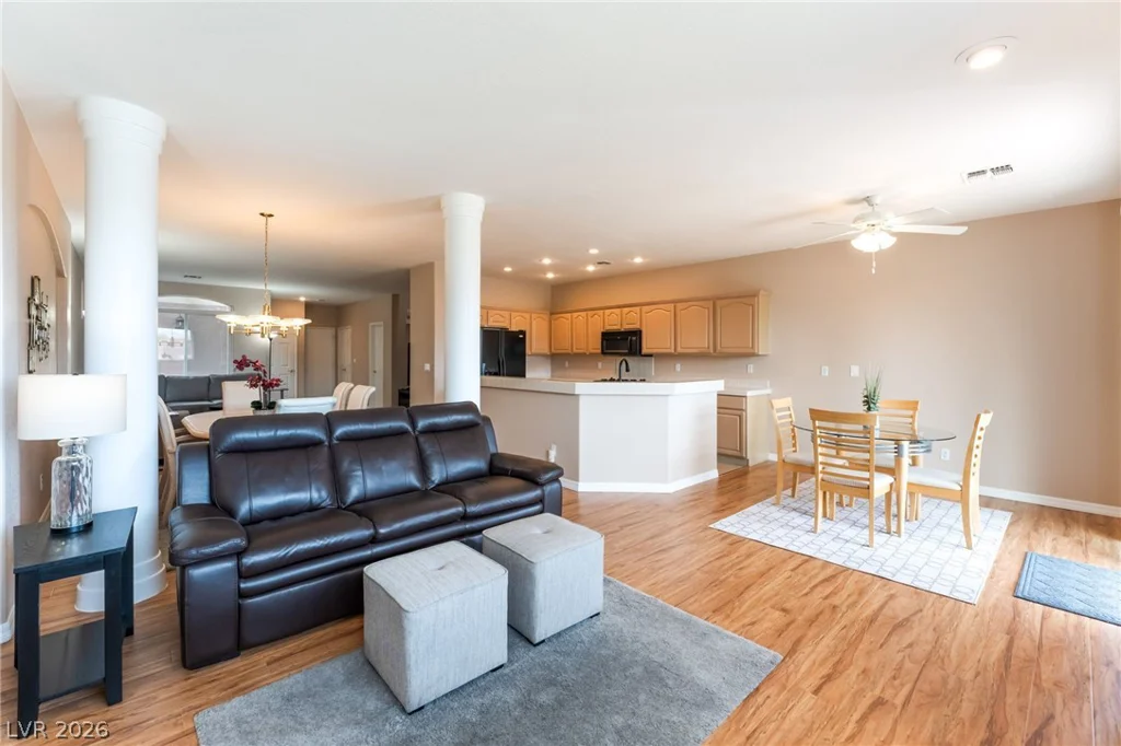 9400 Laguna Niguel, Las Vegas, NV 89134