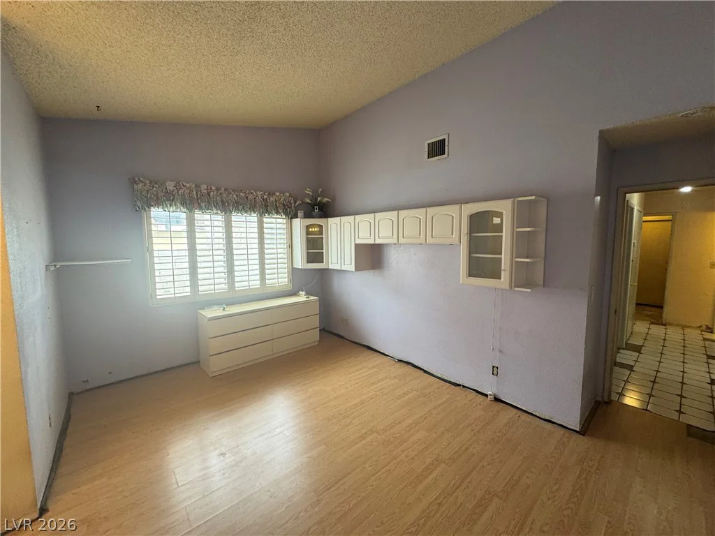 1997 Crowley, Las Vegas, NV 89142