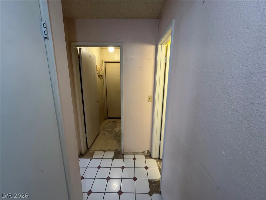 1997 Crowley, Las Vegas, NV 89142