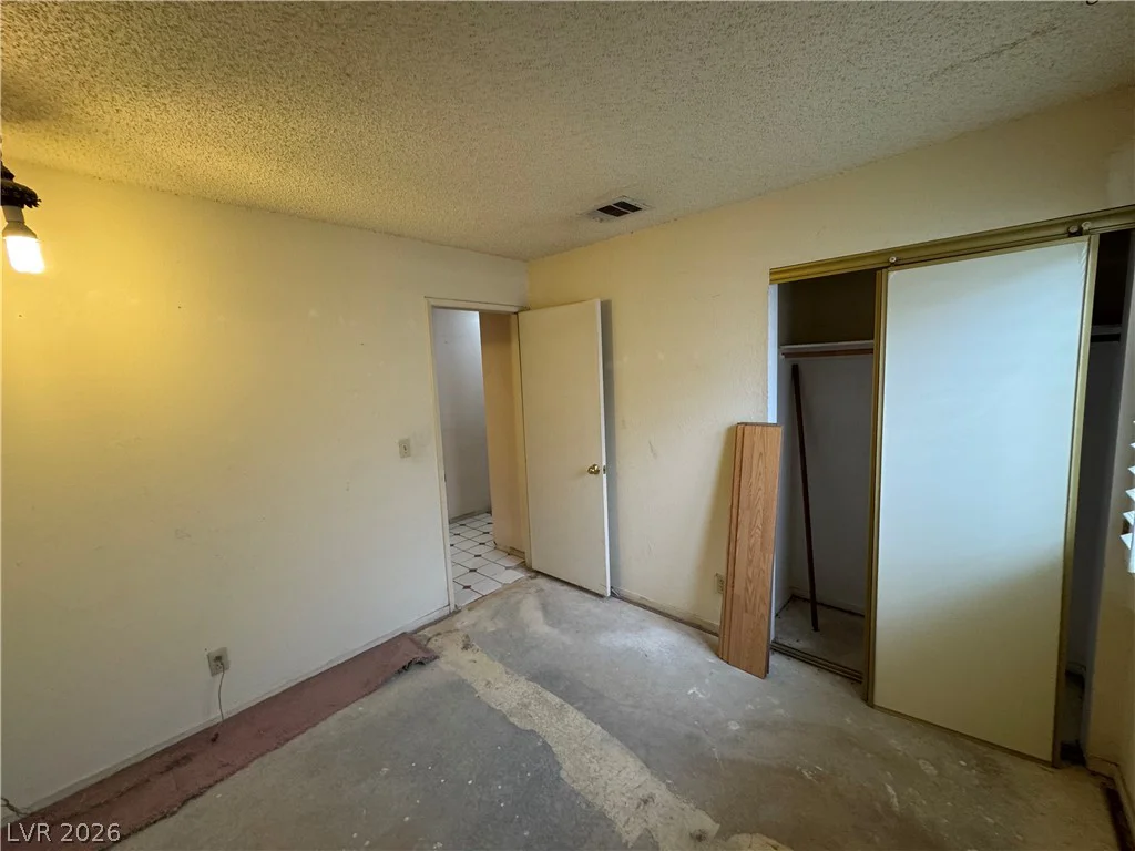 1997 Crowley, Las Vegas, NV 89142