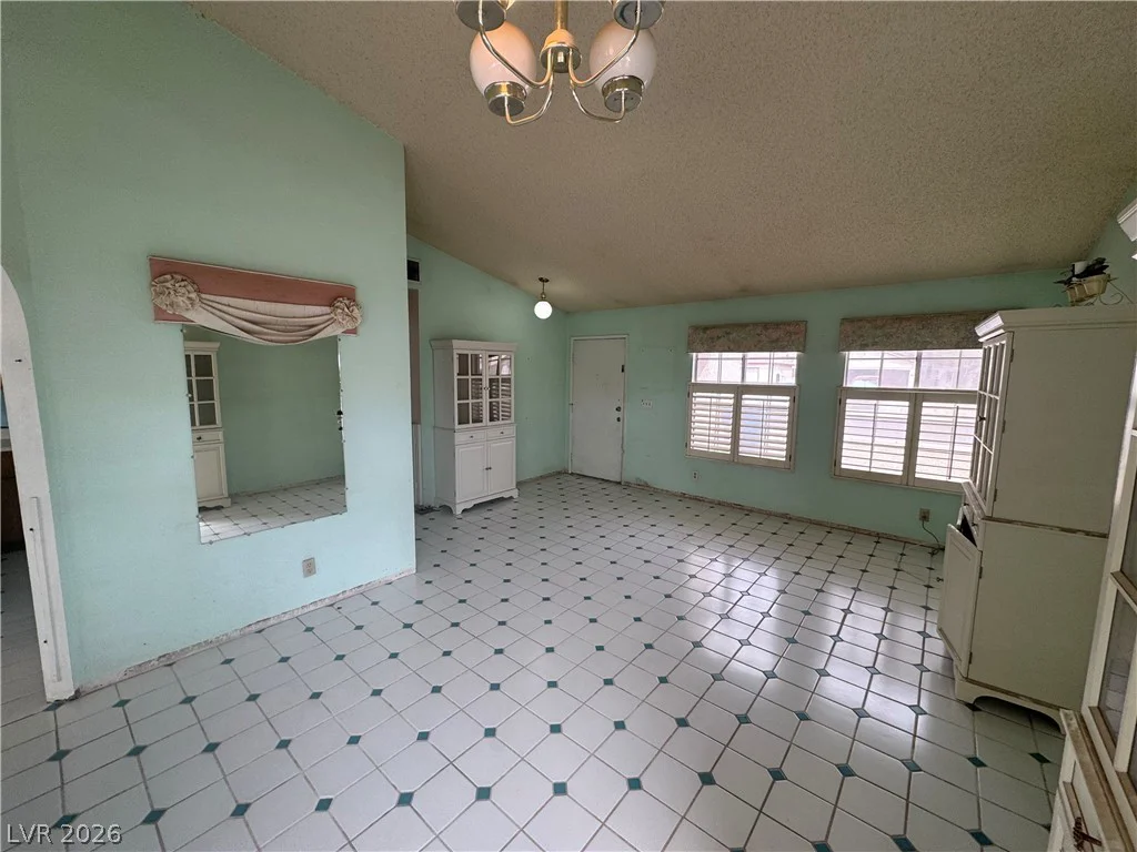 1997 Crowley, Las Vegas, NV 89142