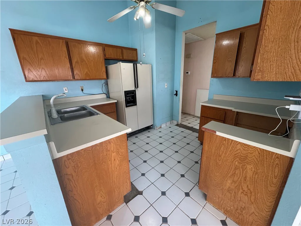 1997 Crowley, Las Vegas, NV 89142