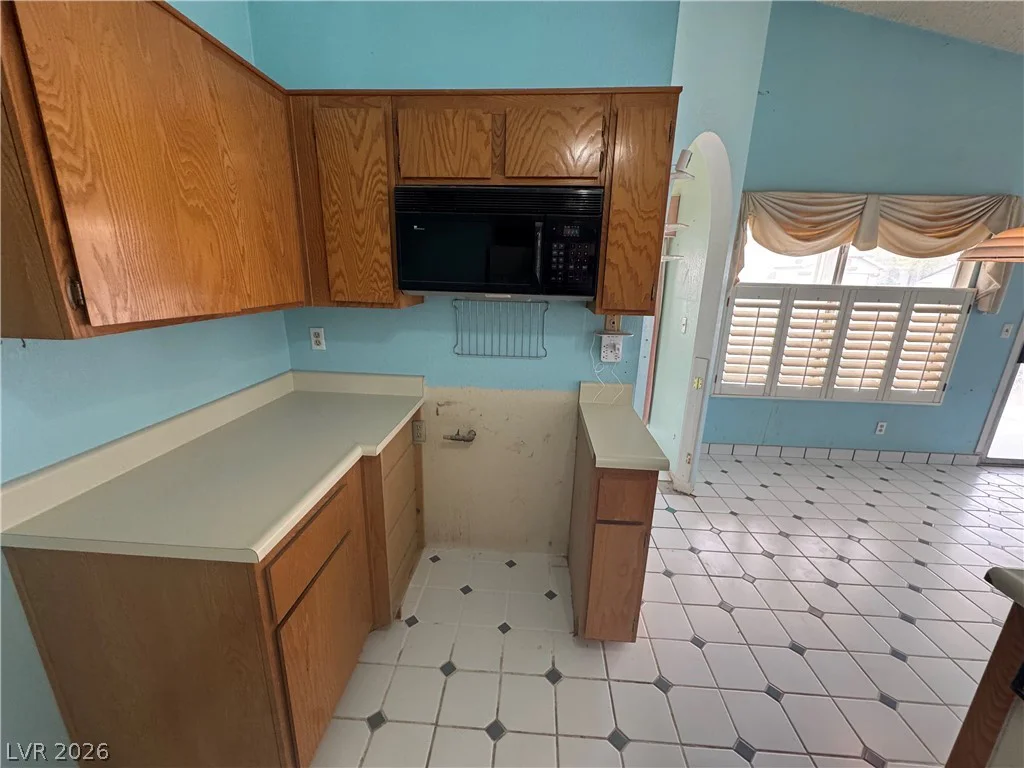 1997 Crowley, Las Vegas, NV 89142