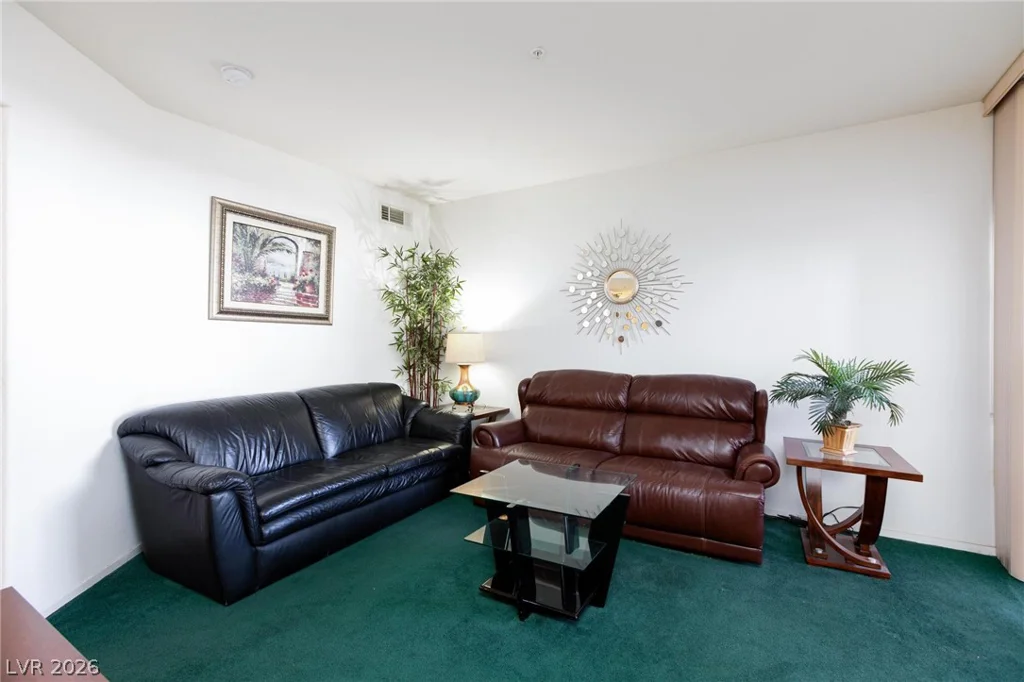 6480 Annie Oakley, Las Vegas, NV 89120