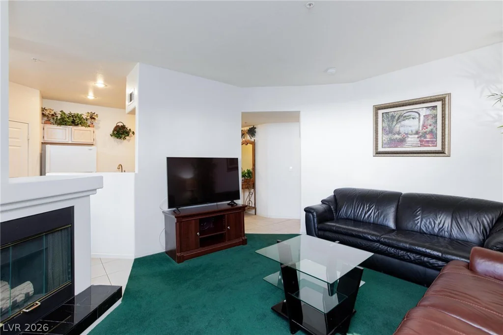 6480 Annie Oakley, Las Vegas, NV 89120