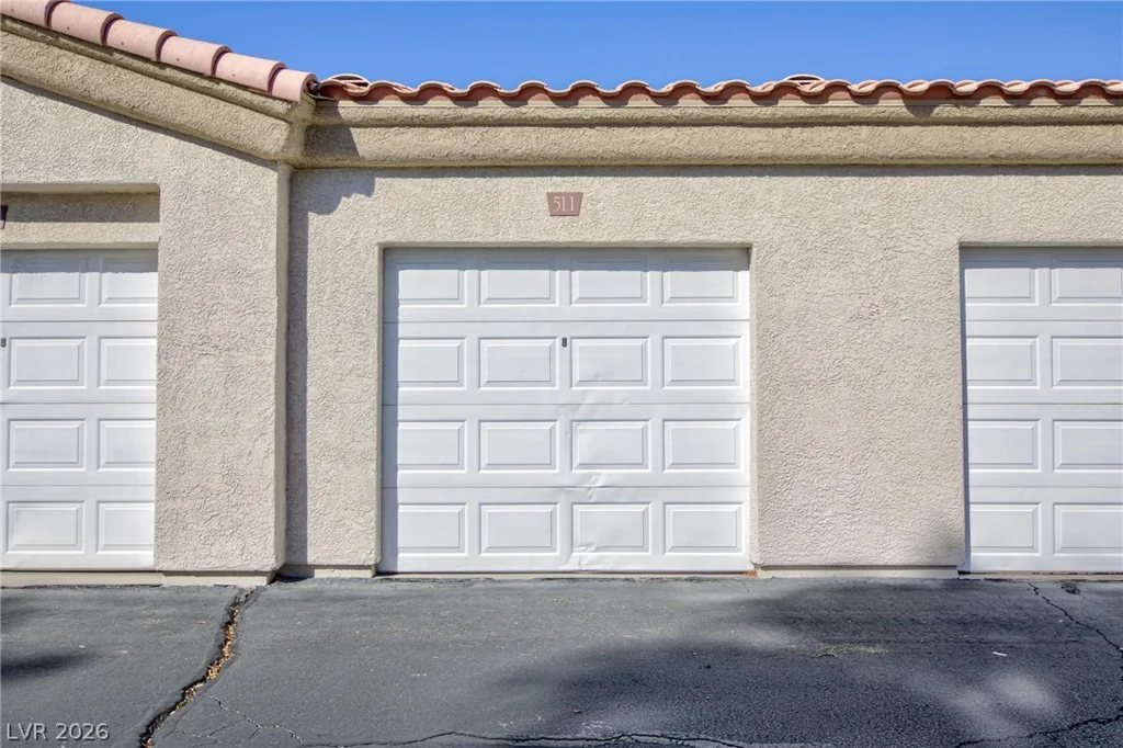 6480 Annie Oakley, Las Vegas, NV 89120