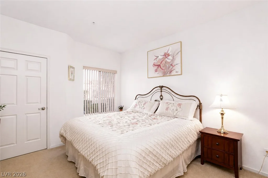 6480 Annie Oakley, Las Vegas, NV 89120