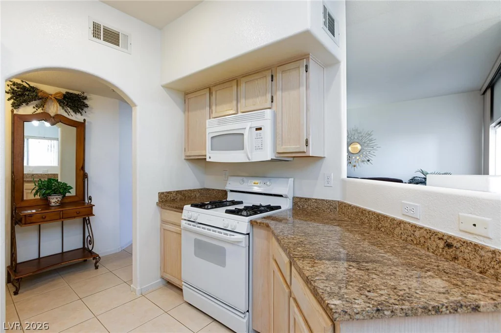 6480 Annie Oakley, Las Vegas, NV 89120