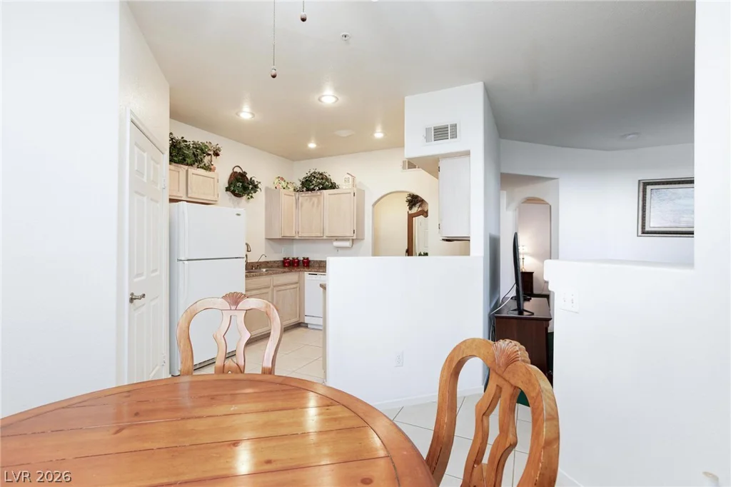 6480 Annie Oakley, Las Vegas, NV 89120