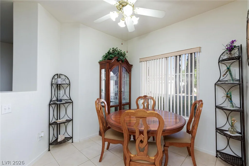 6480 Annie Oakley, Las Vegas, NV 89120
