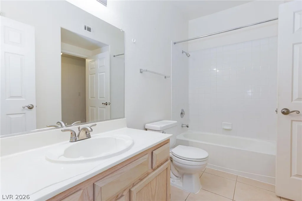 6480 Annie Oakley, Las Vegas, NV 89120