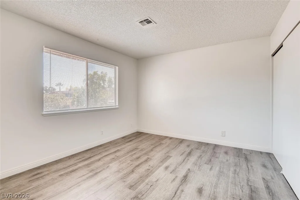 6156 Meadow Vista, Las Vegas, NV 89103