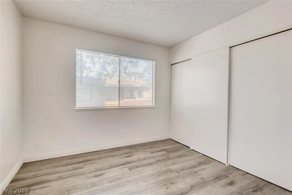 6156 Meadow Vista, Las Vegas, NV 89103