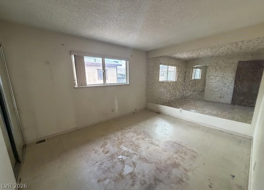 324 Duke, North Las Vegas, NV 89030