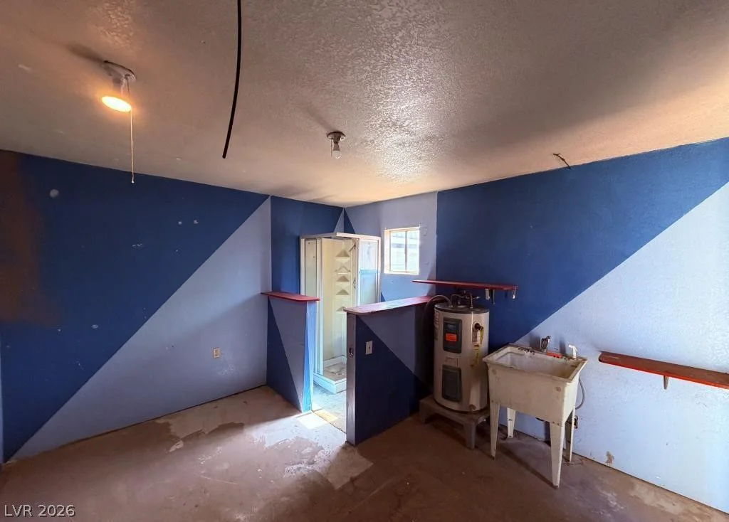 324 Duke, North Las Vegas, NV 89030