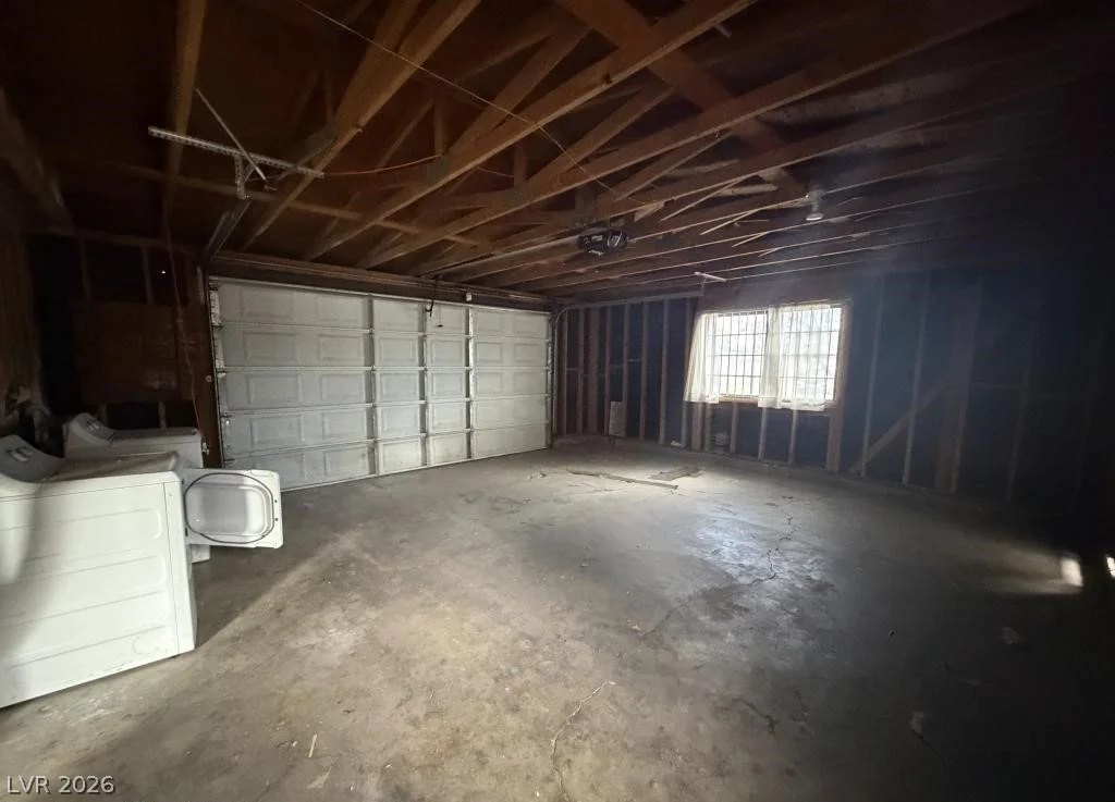 324 Duke, North Las Vegas, NV 89030