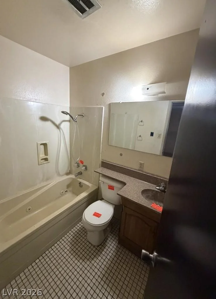 324 Duke, North Las Vegas, NV 89030