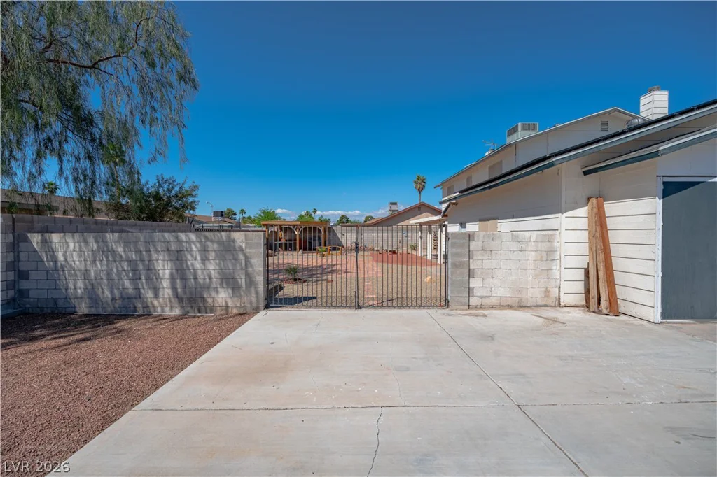 4631 Colorado, Las Vegas, NV 89104