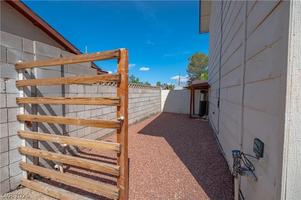 4631 Colorado, Las Vegas, NV 89104