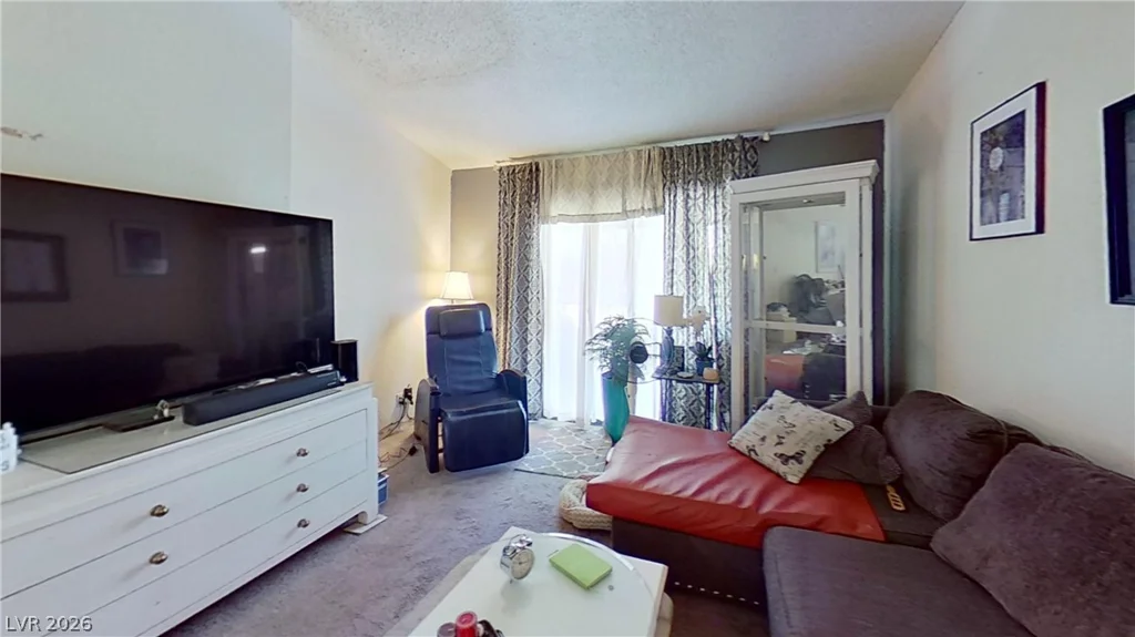 1569 Hialeah, Las Vegas, NV 89119