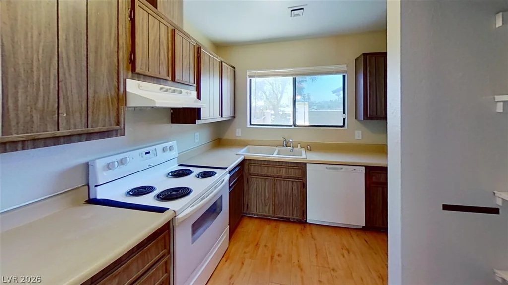 1569 Hialeah, Las Vegas, NV 89119