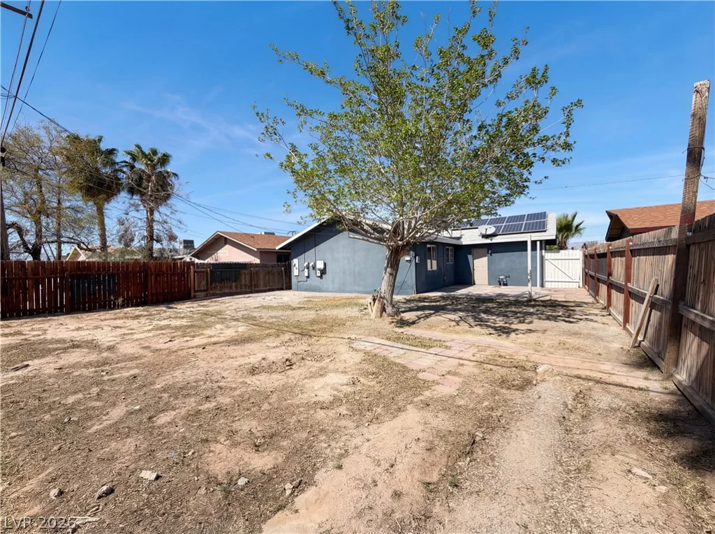3101 Bartlett, North Las Vegas, NV 89030