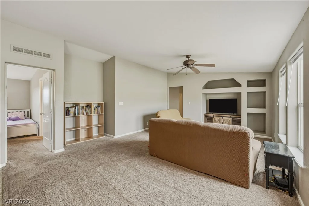 6300 Park Retiro, Pahrump, NV 89060