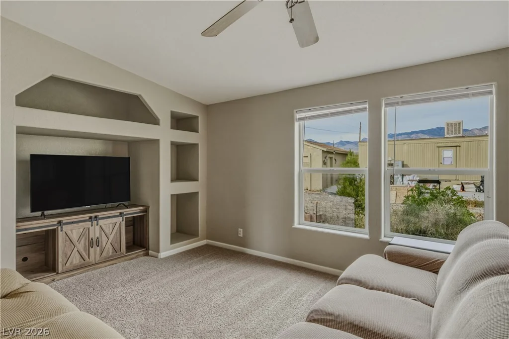 6300 Park Retiro, Pahrump, NV 89060
