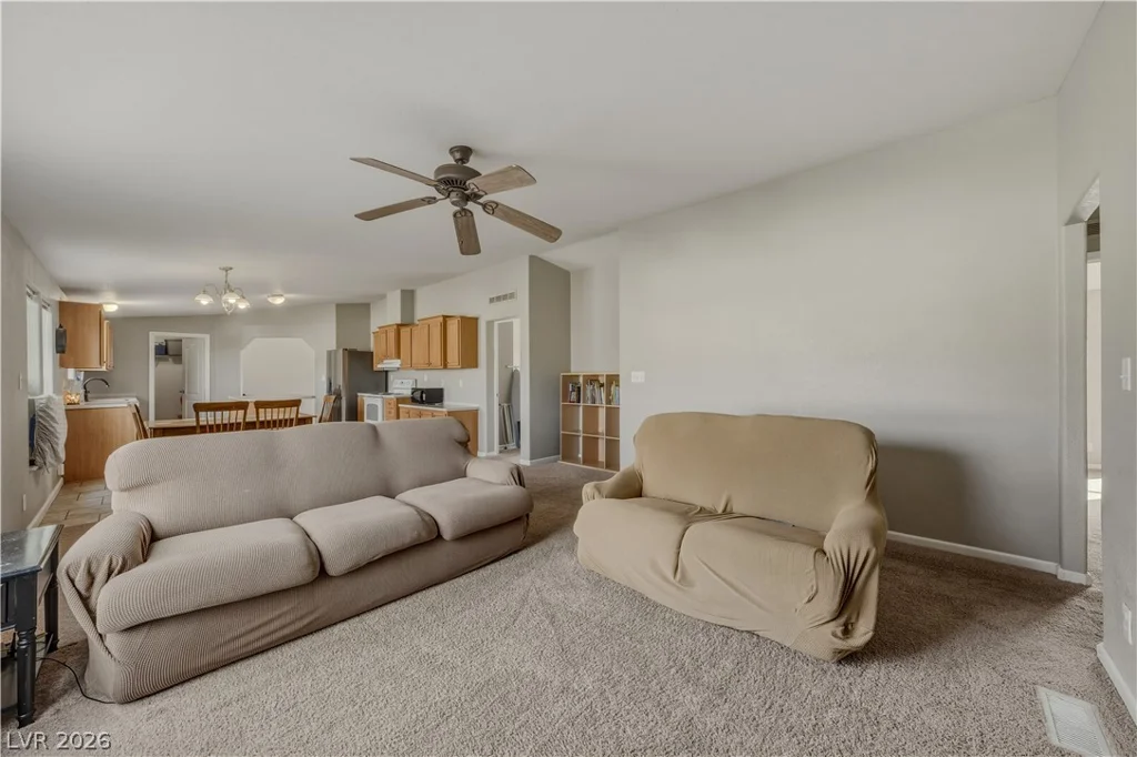 6300 Park Retiro, Pahrump, NV 89060