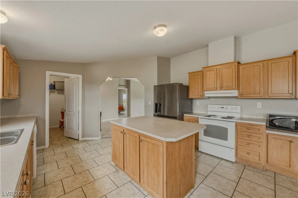 6300 Park Retiro, Pahrump, NV 89060