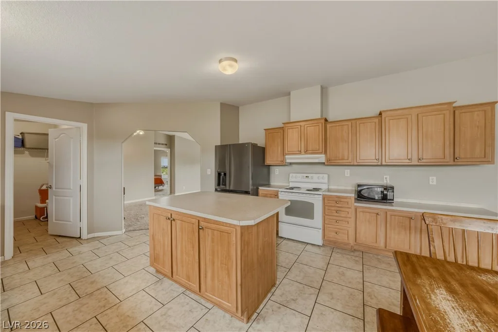 6300 Park Retiro, Pahrump, NV 89060