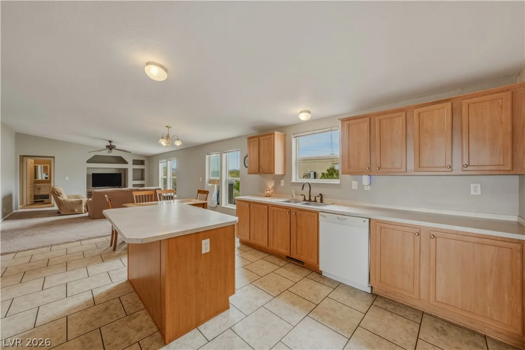 6300 Park Retiro, Pahrump, NV 89060