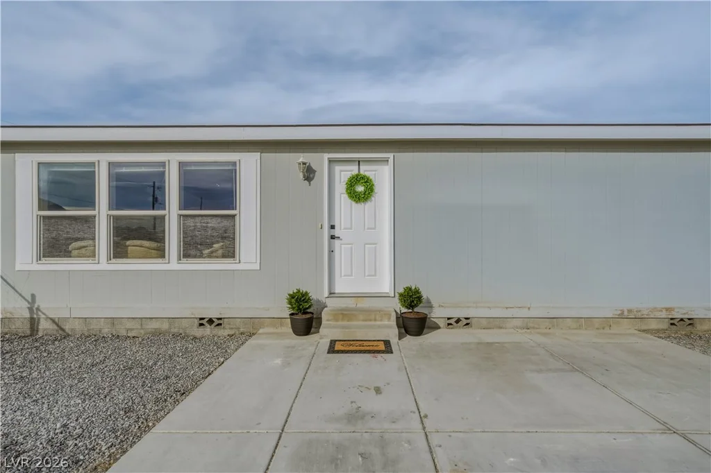 6300 Park Retiro, Pahrump, NV 89060