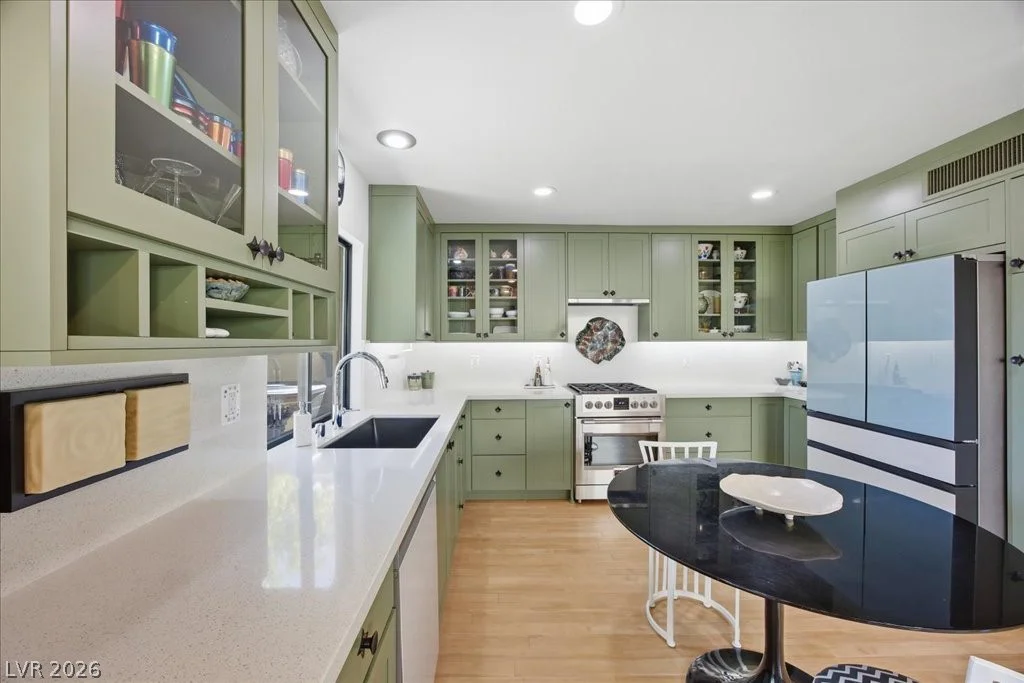 3161 Bel Air, Las Vegas, NV 89109