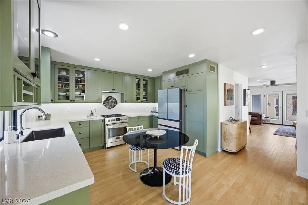 3161 Bel Air, Las Vegas, NV 89109