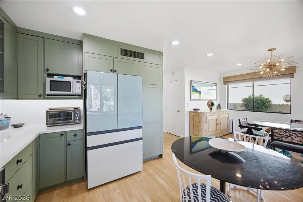 3161 Bel Air, Las Vegas, NV 89109