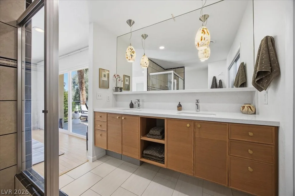 3161 Bel Air, Las Vegas, NV 89109